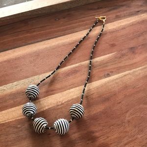Graphic necklace